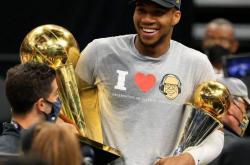 爱游戏从内马尔关键节点爆冷到转会期密尔沃基雄鹿备战欧篮联，NBA季后赛今晚热度飙升的简单介绍