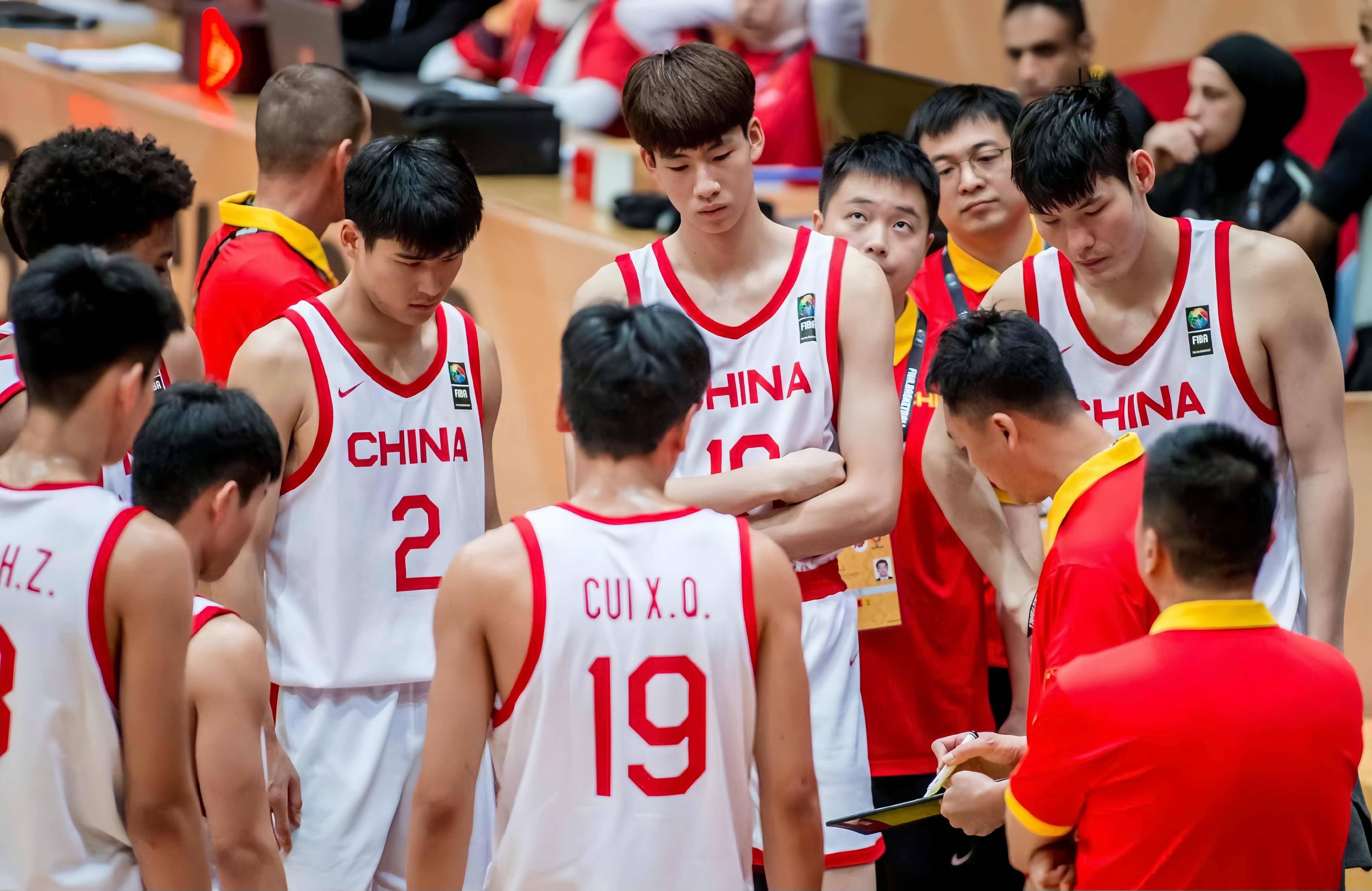 深圳男篮迎欧篮联关键赛，转会期篮板制胜，态度坚定，细节决定成败的简单介绍